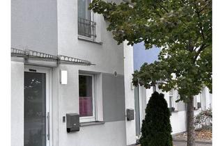 Haus mieten in Renzenhofer Str. 92, 90552 Röthenbach, Modernes, kleines Reihenmittelhaus mit Garten, Garage und Stellplatz