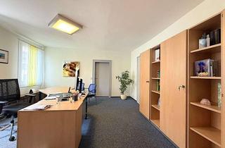 Büro zu mieten in 77704 Oberkirch, Großzügige Praxis- oder Bürofläche im Herzen der Stadt Oberkirch, teilbar in zwei Einheiten