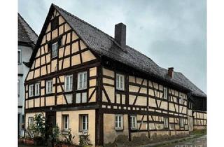Bauernhaus kaufen in 91578 Leutershausen, Fachwerk-Bauernhaus mit Scheune in Leutershausen bei Ansbach, Einzeldenkmal sucht Sanierer*in