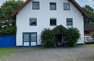 Haus kaufen in 32805 Horn Bad Meinberg, Horn Bad Meinberg - Komfortables Wohnhaus mit 2-3 Wohneinheiten und einer Tierarztpraxis!