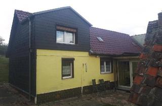 Haus kaufen in 39444 Hecklingen, Hecklingen - Kleines Haus mit schönem grossem Grundstück