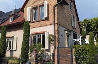 Haus kaufen in 64625 Bensheim, Bensheim - Charmantes Stadthaus mit Nebengebäude Mehrgenerationen