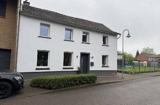 Reihenhaus kaufen in 41836 Hückelhoven, Hückelhoven - Kernsaniertes Reihenhaus mit Klimananlage, gehob. Ausstattung