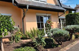 Einfamilienhaus kaufen in 69245 Bammental, Bammental - Freistehendes Einfamilienhaus mit Doppelgarage + 1 Stellplatz in