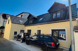 Wohnung kaufen in 67165 Waldsee, Waldsee - Kernsaniertes Einfamilienhaus ohne Garten