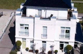 Villa kaufen in 24217 Schönberg, Schönberg (Holstein) - BurgVilla 1.Reihe am Strand in Schönberg OT Kalifornien
