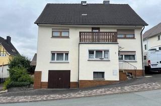 Haus kaufen in 35088 Battenberg, Battenberg (Eder) - Ein- bis Zweifamilienhaus mit Garage in Battenberg (Eder)