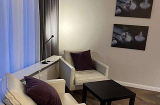 Wohnung kaufen in Julius-Brecht-Straße 11, 22609 Osdorf, Helle möblierte 1,5-Zimmer-Wohnung mit Balkon und EBK in Hamburg