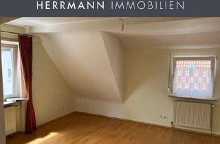 Wohnung kaufen in Pfarrstraße, 70734 Fellbach, Dachgeschoss im Zentrum der Stadt - 2,5 Zimmer mit neuer Heizung und renoviertem Bad