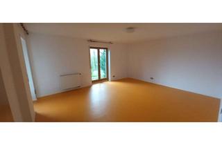 Wohnung mieten in 71272 Renningen, Schön gelegene Wohnung mit zwei Zimmern sowie Terrasse und PKW Stellplatz in Malmsheim