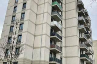 Wohnung mieten in Rosenfelder Ring 13, 10315 Friedrichsfelde, Mit großzügiger Dachterrasse! Ideal für Paare