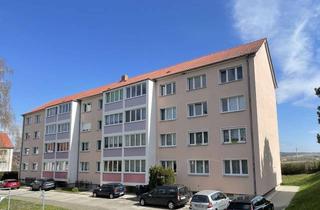 Wohnung mieten in Am Stadtfeld 23, 06636 Laucha, Sonnige 2-Zimmer-Wohnung mit Blick ins Grüne