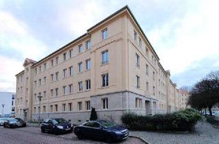 Wohnung mieten in Lange Gasse, 06844 Innerstädtischer Bereich Nord, 2-Raum -Wohnung mit Balkon