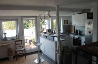 Wohnung mieten in Weingartstrasse 88, 41464 Neuss, Gemütliche 3-Zimmer-DG-Wohnung mit Dachterrasse in Neuss