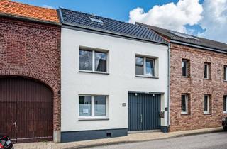 Haus kaufen in Annastr. 30, 52511 Geilenkirchen, Einziehen und Wohlfühlen - Gartenparadies für die große Familie