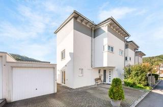 Haus kaufen in 74676 Niedernhall, Familienfreundliches Wohnhaus im Zentrum von Niedernhall!
