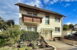 Anlageobjekt in 77749 Hohberg, Zweifamilienhaus mit Einliegerwohnung, Doppelgarage und schönem Garten – solide Kapitalanlage