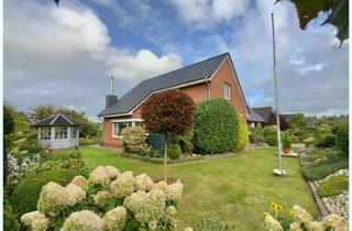 Einfamilienhaus kaufen in 25813 Husum, TOPZUSTAND: Solides Einfamilienhaus mit hübschem Garten in ruhiger Ortsrandlage!