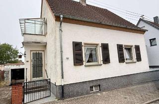 Einfamilienhaus kaufen in 66450 Bexbach, Nettes Einfamilienhaus mit großem Grundstück