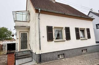 Einfamilienhaus kaufen in 66450 Bexbach, Nettes Einfamilienhaus mit großem Grundstück