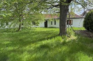 Einfamilienhaus kaufen in Ullersdorfer Hauptstraße 26a, 01454 Radeberg, Einfamilienhaus im Bungalowstil in Ullersdorf zum Kauf | sanierungsbedürftig | mit Entwurfsplanung