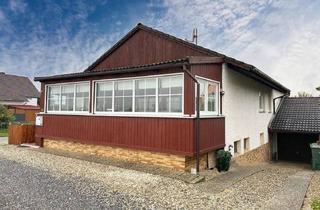 Haus kaufen in 94330 Aiterhofen, Geräumiges Wohnen in Niederharthausen