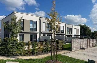 Haus mieten in 97437 Haßfurt, Attraktives Reihenmittelhaus mit Terrasse, Garten, Garage/Stellpl., Wfl.102m² - frei ab 01.01.2026