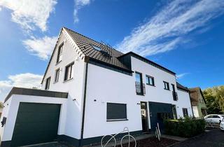 Immobilie mieten in Carl-Friedrich-Peters-Straße 2b, 53721 Siegburg, Fünf Sterne. Ein Zuhause. Alles inklusive. 3-Zimmer-Erdgeschosswohnung mit Terrasse in Siegburg