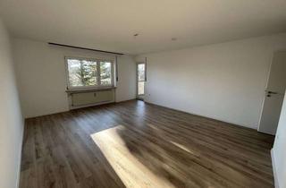 Wohnung kaufen in Bismarckstr 11, 82256 Fürstenfeldbruck, Wundervolle, schön renovierte 3-Zi.-Whg. von privat, Balkon ins Grüne, EBK, TG, beste Lage in FFB