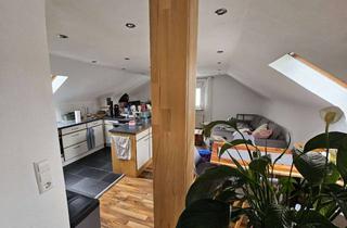 Wohnung mieten in 73240 Wendlingen, 2-Zimmer Altbau-Dachgeschosswohnung für eine Person zu vermieten