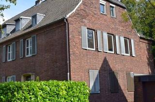 Villa kaufen in 47800 Bockum, Bezugsfreie Generationenvilla im Tiergartenviertel - 3 WE - 1.000 m² - Parkgarten - Garage