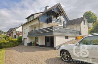 Haus kaufen in 51674 Wiehl, Zweifamilienhaus mit großem Grundstück!