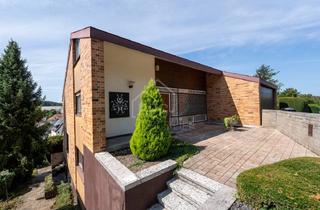 Einfamilienhaus kaufen in 72622 Nürtingen, Elegantes Einfamilienhaus mit Indoor-Pool und sonniger Terrasse