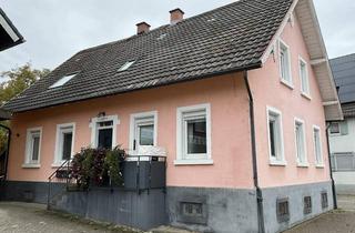 Haus kaufen in 77948 Friesenheim, Zweifamilienwohnhaus mit Nebengebäude in Friesenheim