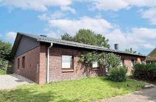 Haus kaufen in 25489 Haseldorf, Haseldorf - Großzügiger Bungalow mit zwei Wohneinheiten auf Naturgrundstück