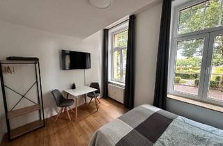 Wohnung kaufen in 68766 Hockenheim, Hockenheim - Renovierte 1 ZKB Wohnung mit Stellplatz