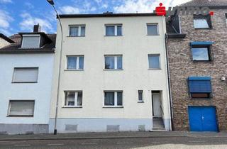 Haus kaufen in 52146 Würselen, Würselen - Bezugsfreies 3-Familienhaus, geeignet als Mehrgenerationenwohnen in zentraler Würselener-Wohnlage