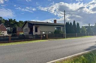 Haus kaufen in 15913 Märkische Heide, Märkische Heide - Großzügiger Bungalow mit zwei vermieteten Wohneinheiten in Märkische Heide