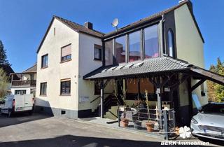 Einfamilienhaus kaufen in 63776 Mömbris, Mömbris - BERK Immobilien - charmantes Ein- bis Zweifamilienhaus mit weiterem Baugrundstück im Ortskern von Mömbris