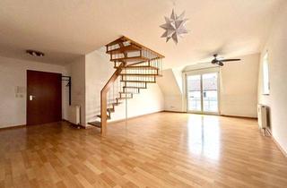 Wohnung kaufen in 71093 Weil im Schönbuch, Attraktive Maisonette-Wohnung - modern, zentral und mit Balkon, Außenstellplatz und Garage