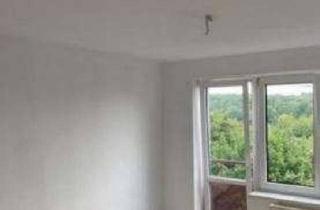 Wohnung mieten in Monckeshofer Straße 38a, 17034 Industrieviertel, Renovierungsbedürftige, günstige 1- Zimmer Wohnung
