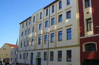 Wohnung mieten in 19053 Paulsstadt, Großzügige 4 Zimmer-Wohnung mit Südbalkon und Stellplatz in der Paulsstadt zu mieten!