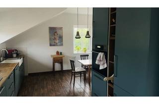 Wohnung mieten in 12524 Altglienicke, Sanierte Altbau-Wohnung mit Dachterasse (2.OG) in Grünau