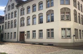 Wohnung mieten in Graf-Wiprecht-Straße, 04539 Groitzsch, Ansprechende helle 2-Zimmer-Wohnung in Groitzsch am Marktplatz