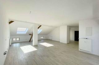 Wohnung mieten in Puschkinstraße 19, 06108 Halle, Modernes Dachgeschoss-Feeling – 3 Zimmer mit Terrasse im Paulusviertel + 1 Monat kaltmietfrei!