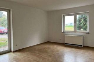 Wohnung mieten in Ortrander Straße 18, 01561 Schönfeld, +++ Schöne 2 Zimmer-Wohnung mit Terrasse im Grünen +++