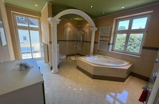 Wohnung mieten in Holteistr., 02826 Südstadt, Villa im Park, 2 Zimmer, 3 Balkone, EBK, Kamin, das Bad... sieht man nicht alle Tage