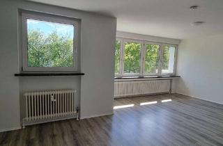 Wohnung mieten in Eilensteg 100, 29227 Celle, Helle 4-Zimmer-Wohnung mit Balkon, Einbauküche und toller Raumaufteilung!