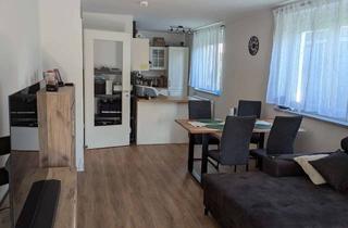 Wohnung mieten in Schuberstraß 13, 85092 Kösching, 3,5-Zimmer Erdgeschosswohnung mit Einbauküche, Möbeln, Terrasse und Grünstreifen