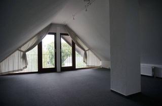 Wohnung mieten in 24321 Lütjenburg, Helle 2,5 Zimmer Dachgeschosswohnung in Lütjenburg – gemütliches Zuhause mit besonderem Charme
